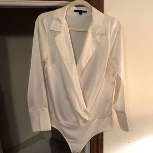 Boston Proper Collared V-Neck Bodysuit NWOT SIZE M